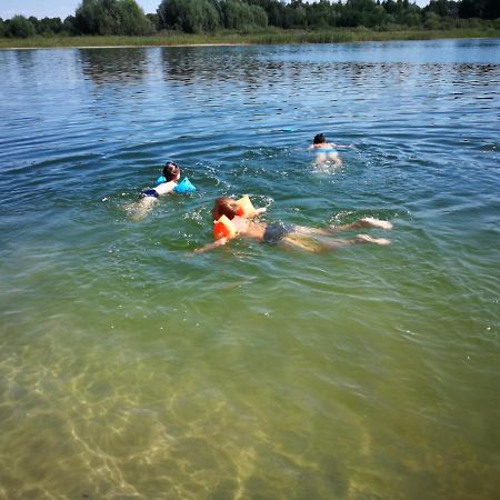 Domki Domek Na Jeziorem Wilczynskim Budzislawskim , Las, Osobno Ogrodzony 2-6 Osob- Klimatyzacja, Ogrzewanie, 62-550 Zygmuntowo Gm Wilczyn מראה חיצוני תמונה